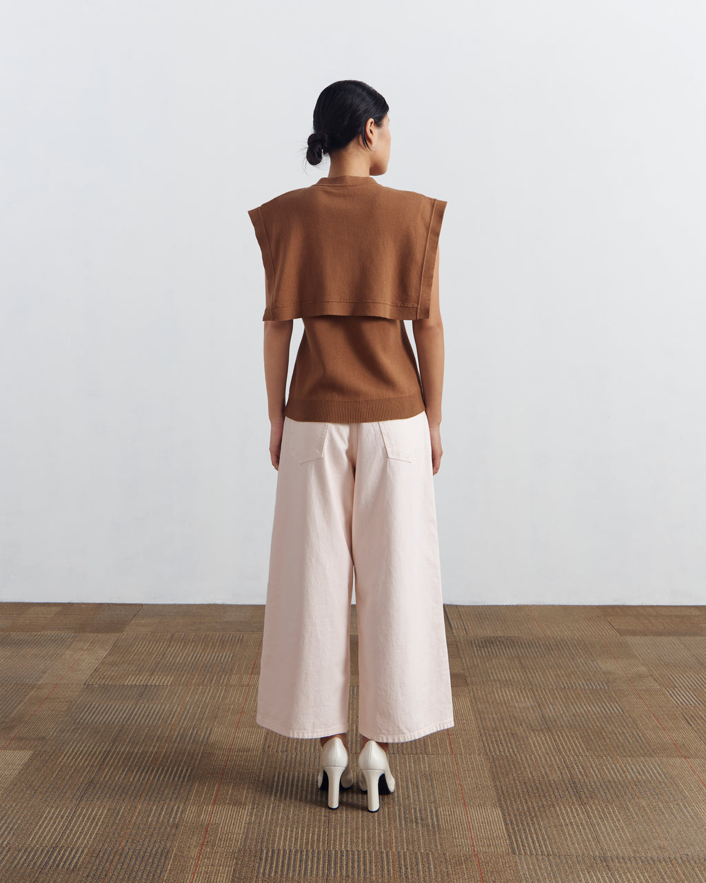 Elke Vest [Brown]