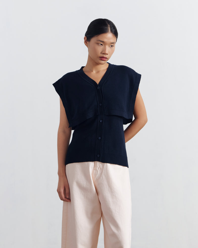 Elke Vest [Dark Blue]