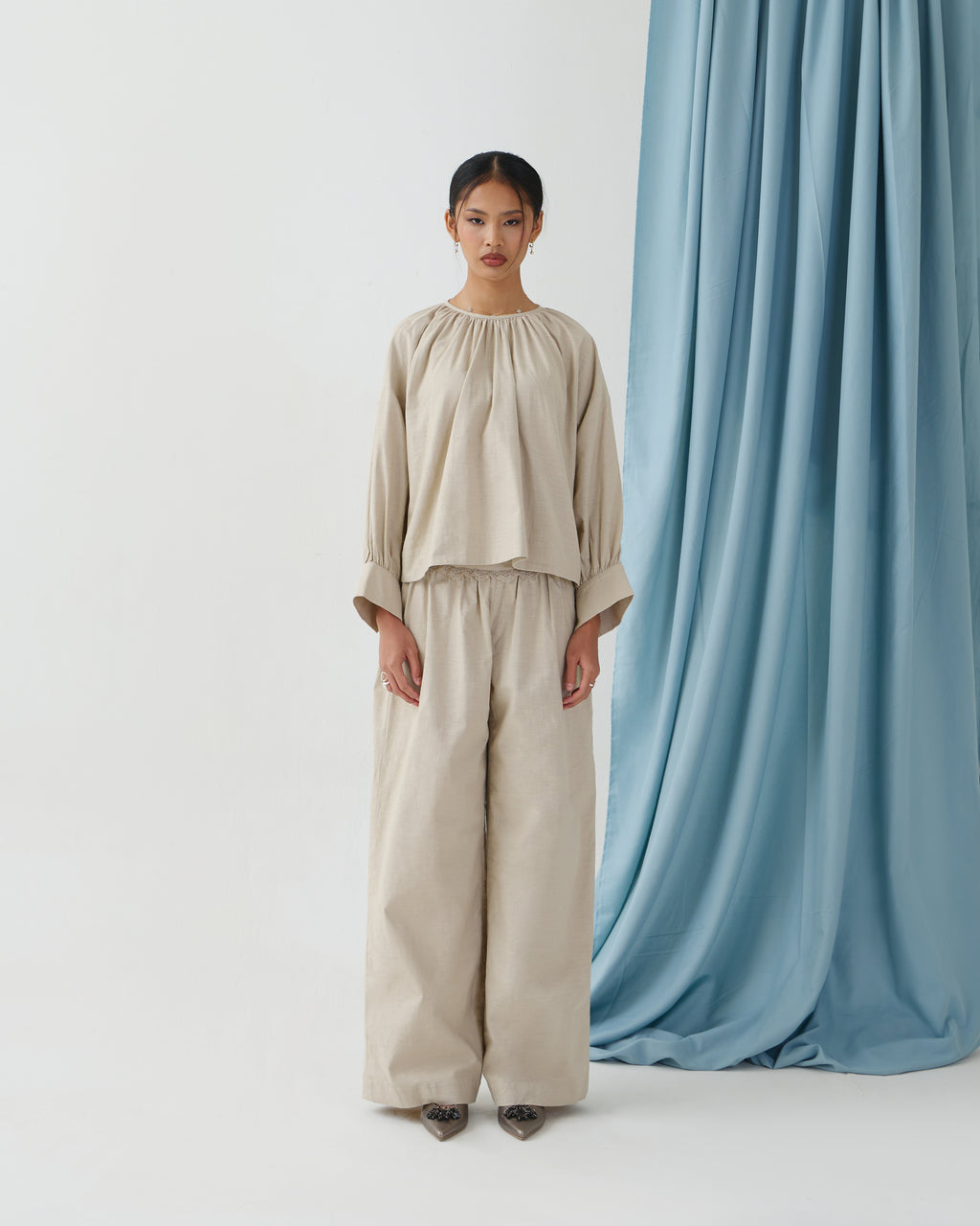 Serena Blouse [Sand]