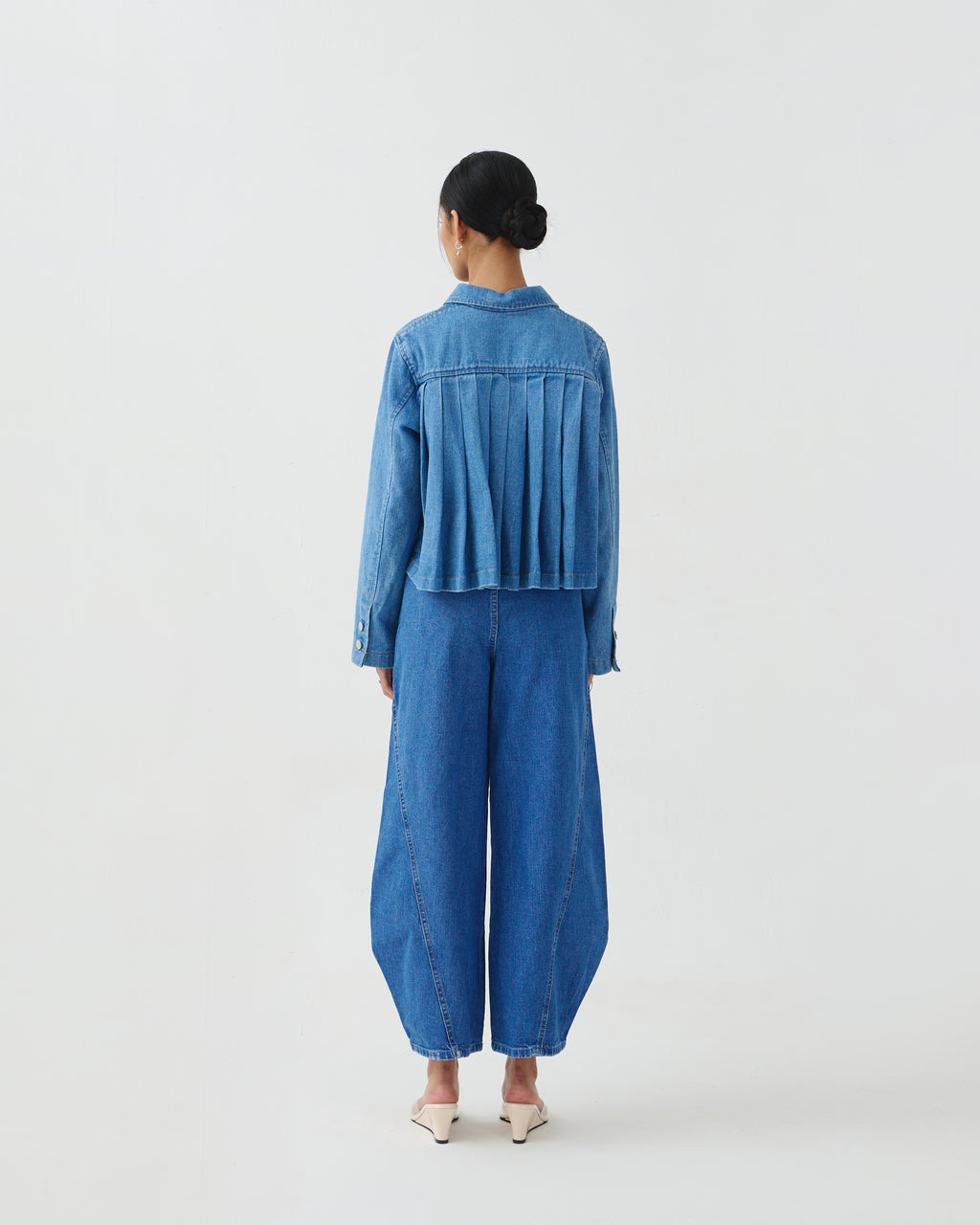 Damson Pleated Denim Jacket [Blue]